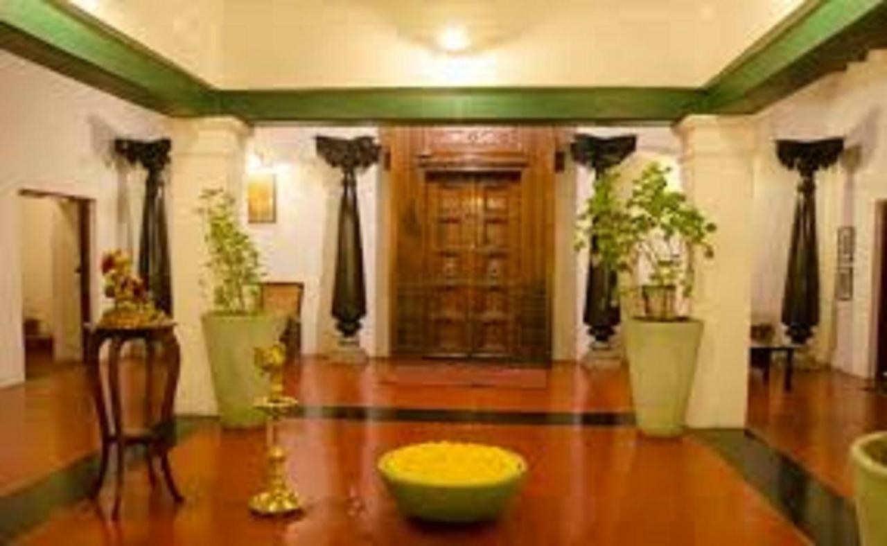 Hotel Sumith Palace Pondicherry Exterior photo